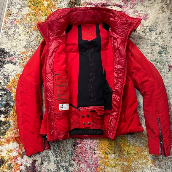 Spyder Women’s Pinnacle Ski Jacket in Pulse/Red, size 6 - Picture 8 of 14
